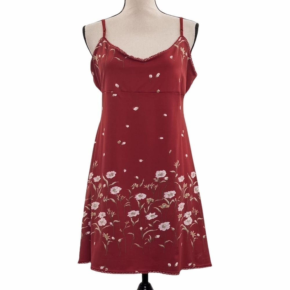 BCBGENERATION Red Floral Mini Sleeveless Dress